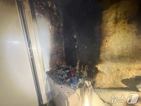 천안 쌍용동 아파트 화재 현장. (천안서북소방서 제공, 재판매 및 DB금지) / 뉴스1 