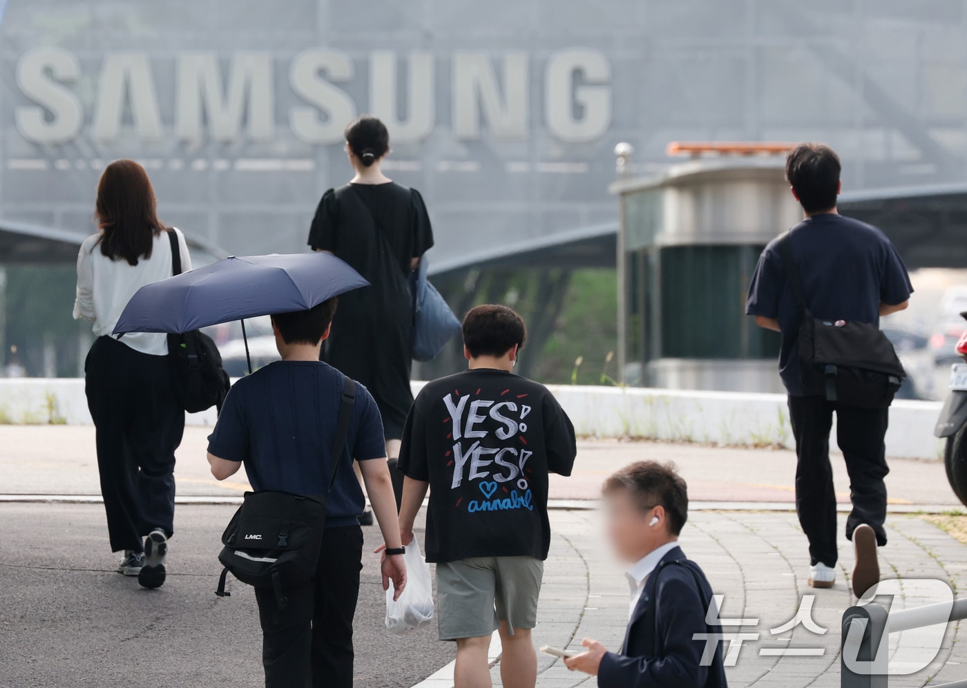 https://i3n.news1.kr/system/photos/2026/6/23/7971407/high.jpg
