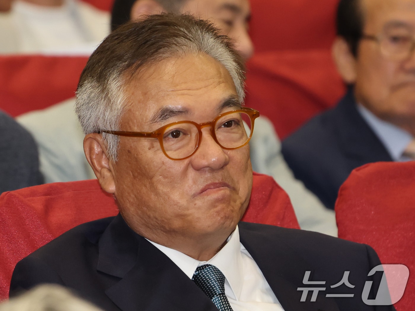 정진석 전 대통령 비서실장이 23일 오후 서울 여의도 국회 의원회관에서 열린 '김종필 총재 탄생 100주년 기념 및 8주기 추도식'에 자리하고 있다. 2026.6.23 ⓒ 뉴스1 황기선 기자