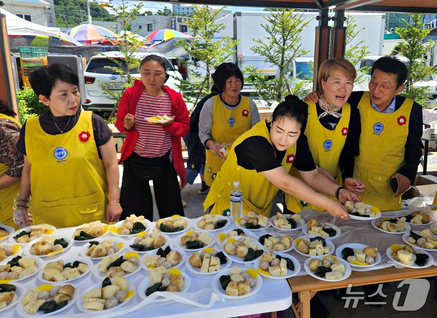 자유총연맹 괴산군지회 6·25 음식 재현 시식회.(괴산군 제공. 재판매 및 DB금지)/뉴스1