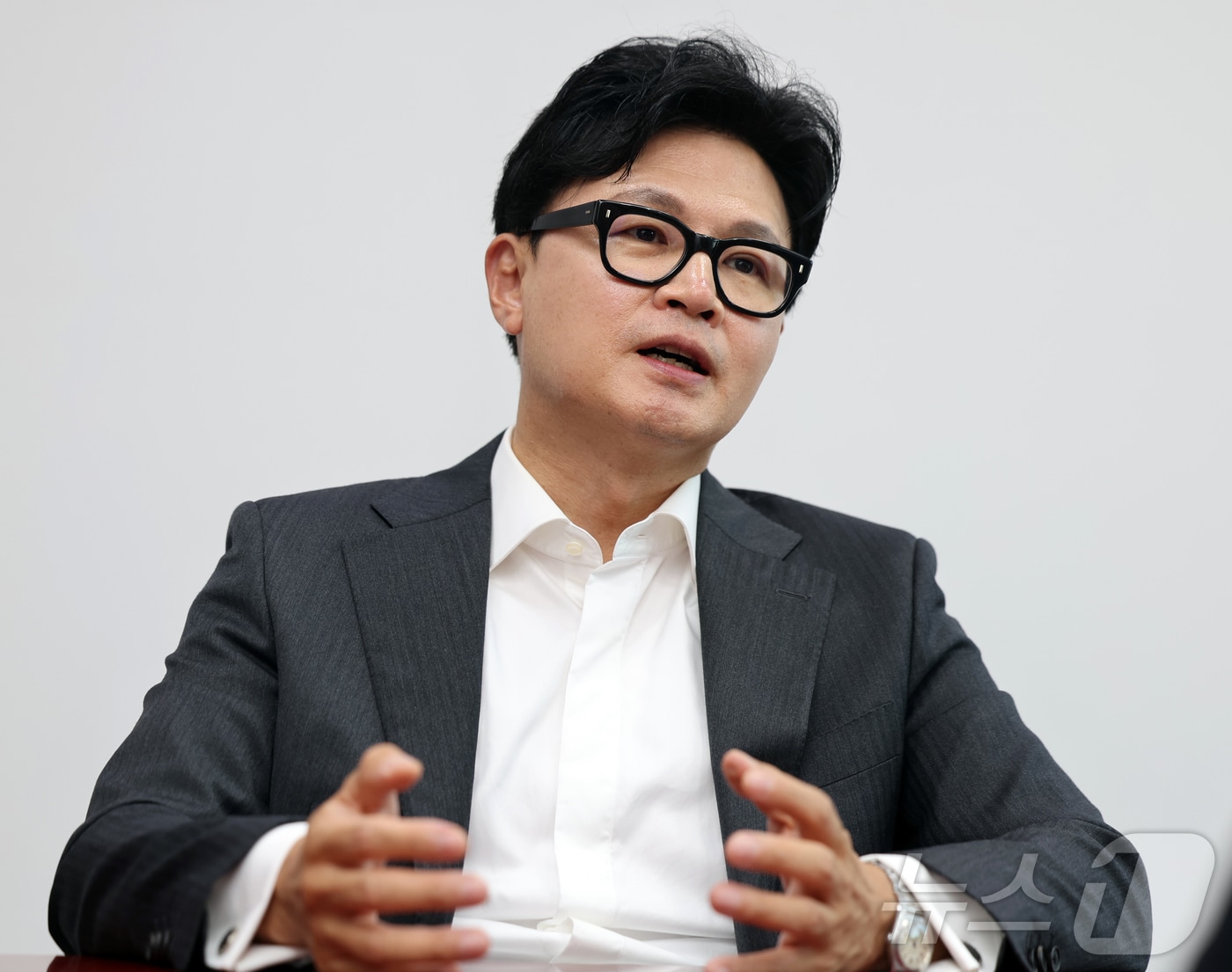 한동훈 무소속 의원이 24일 서울 여의도 국회 의원회관에서 뉴스1과 인터뷰하고 있다. 2026.6.24 ⓒ 뉴스1 황기선 기자