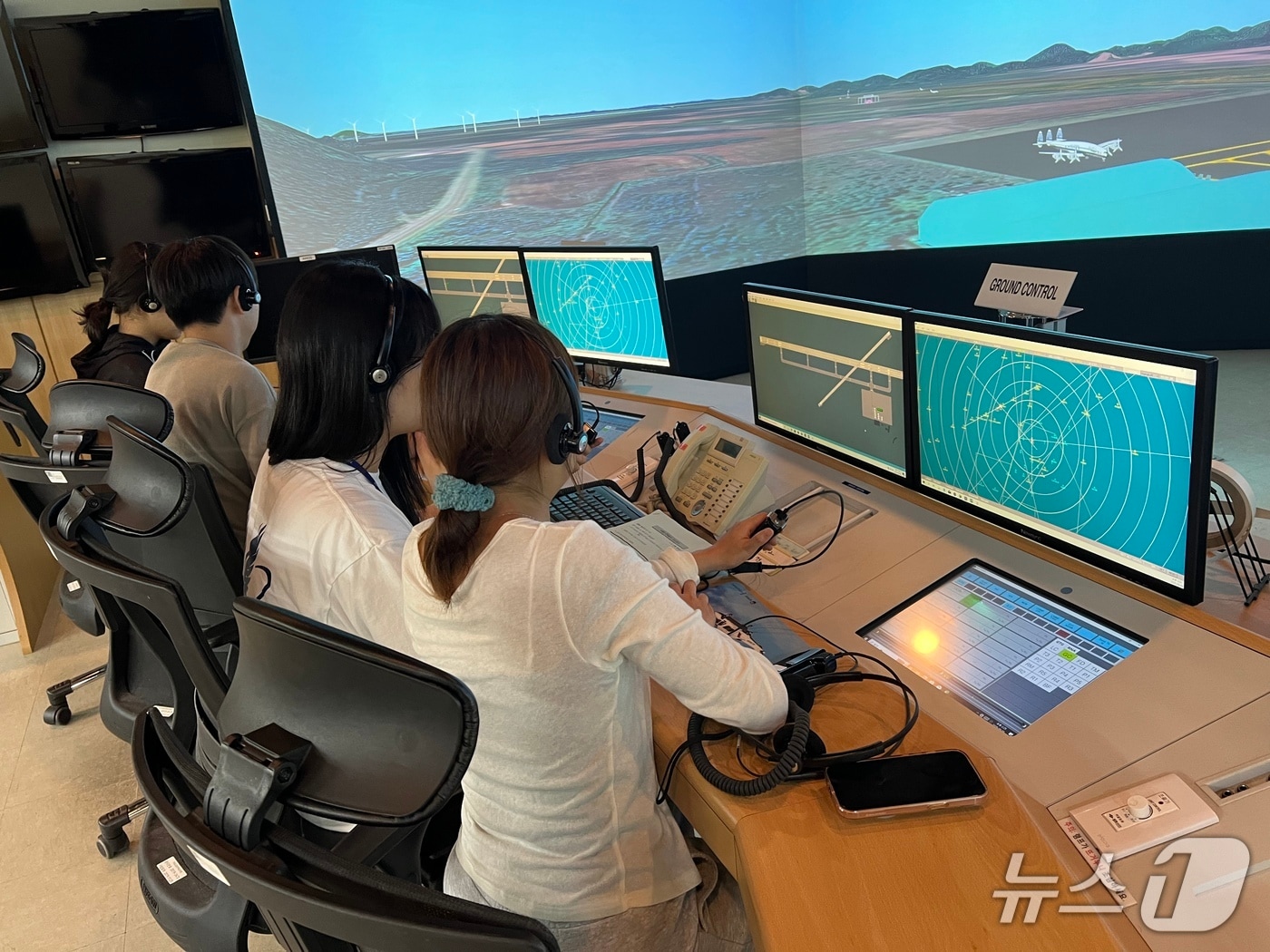 한국항공대, 초·중·고 대상 '여름방학 우주항공캠프' 참가자 모집 - 뉴스 썸네일 이미지