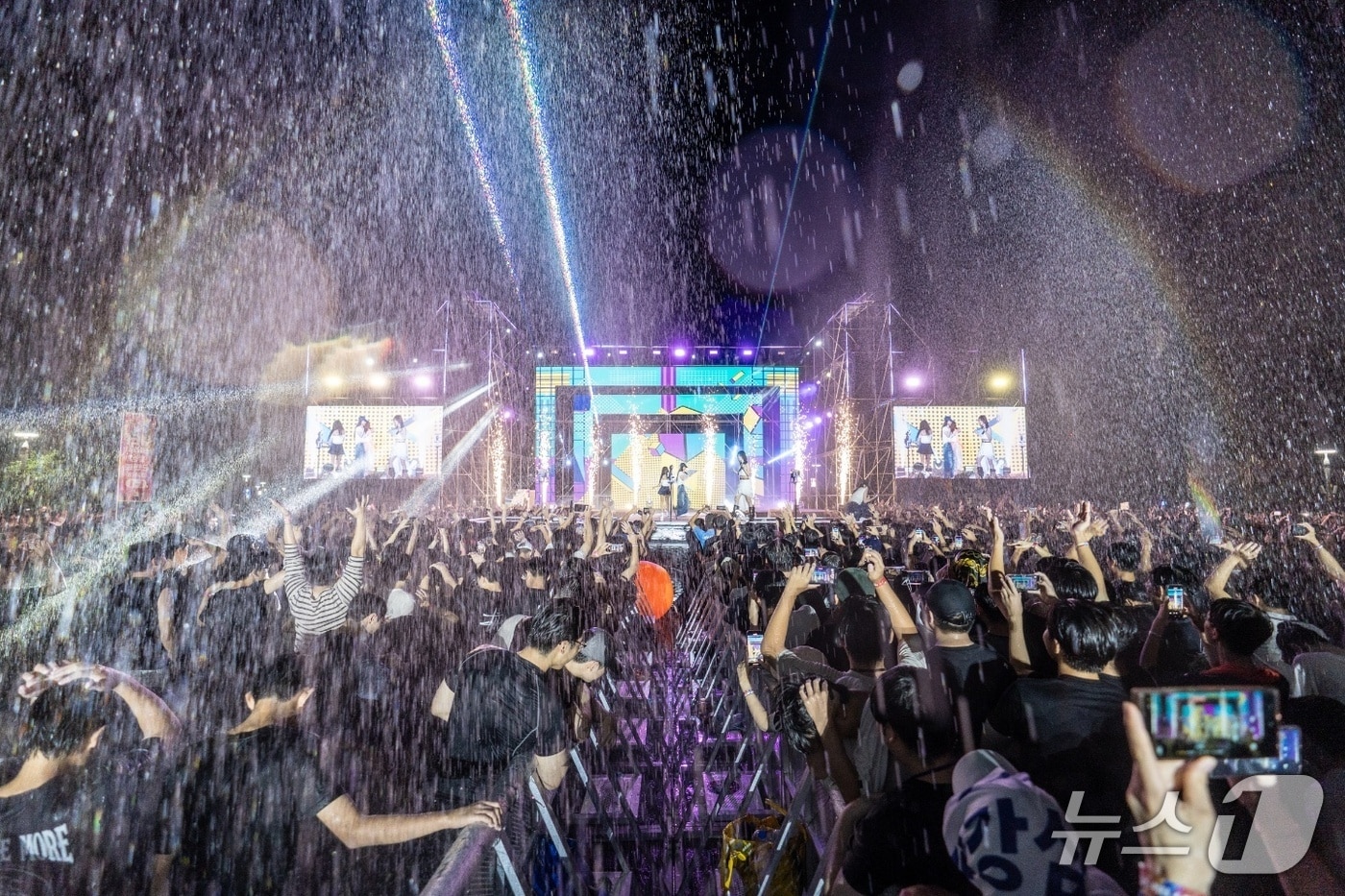 지난해 처음으로 대구 달성군 강정보 디아크 광장에서 개최된 워터스플래시 축제.(대구 달성군 제공. 재판매 및 DB금지)