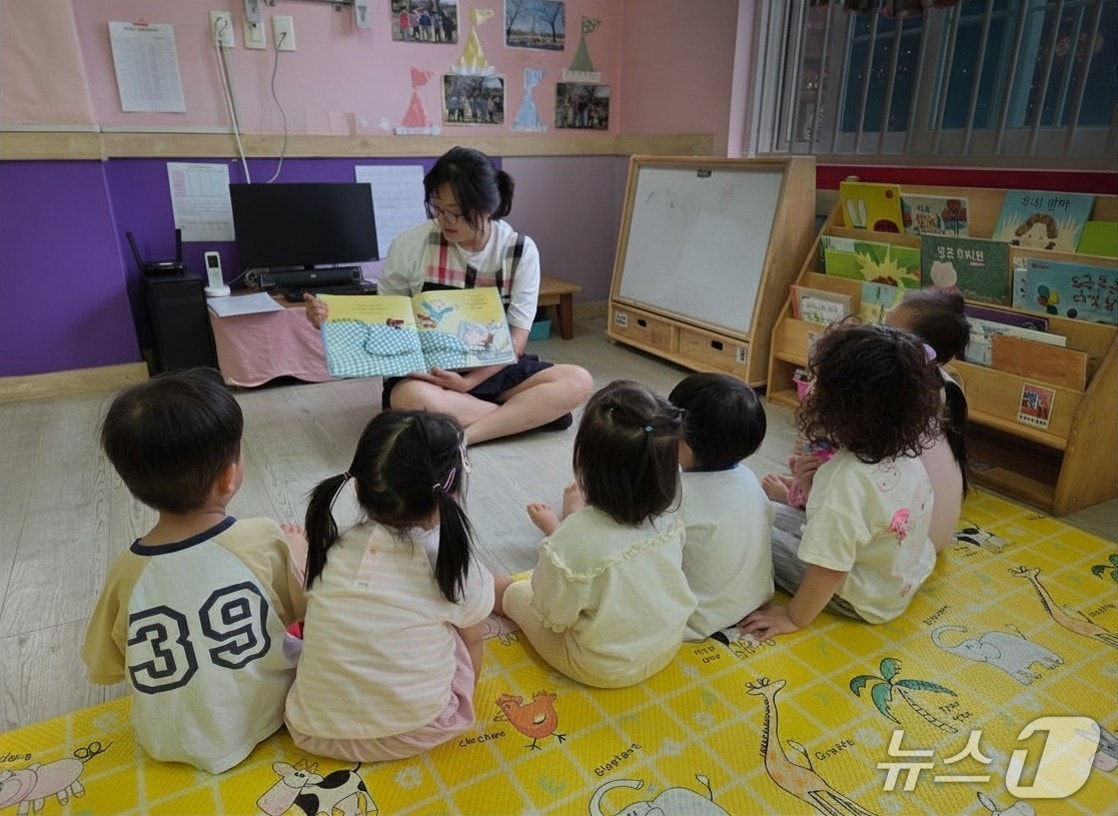 올해부터 김해시의 야간 연장 어린이집이 48곳으로 확대된다. 사진은 지역 내 야간 연장 어린이집.(김해시 제공. 재판매 및 DB금지)