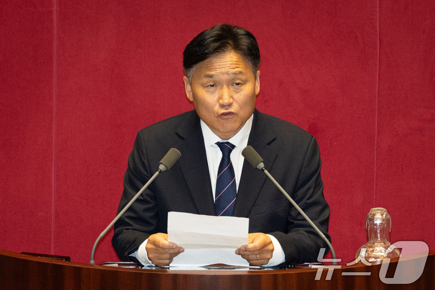 제22대 국회 후반기 김영진 행정안전위원장이 지난 6월 30일 서울 여의도 국회에서 열린 제436회 국회(임시회) 제4차 본회의에서 당선인사를 하고 있다. 2026.6.30 ⓒ 뉴스1 유승관 기자