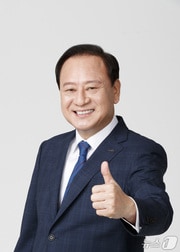 유동균 더불어민주당 마포구청장 후보. (중앙선거관리위원회 제공)