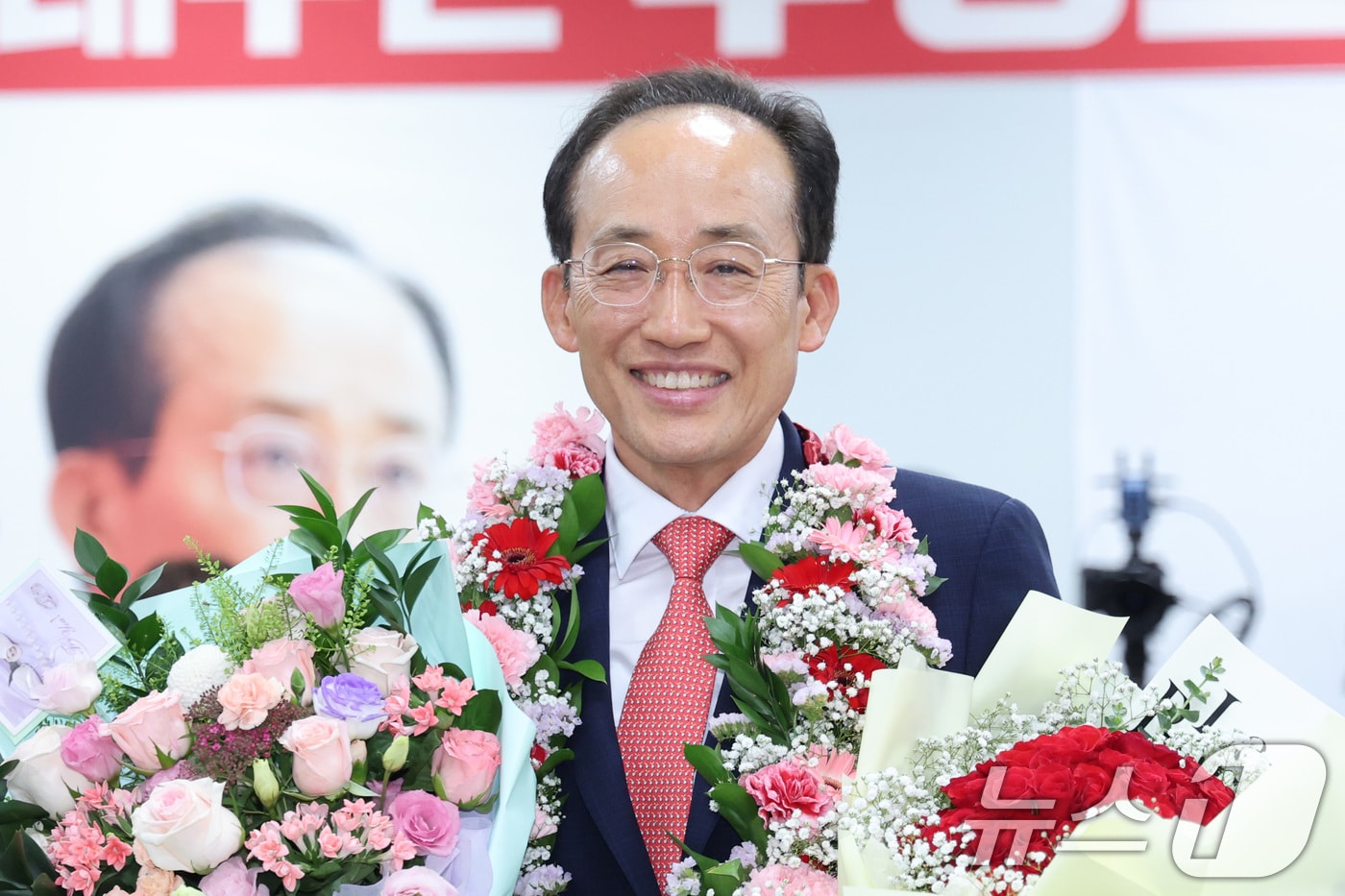 추경호 국민의힘 대구시장 후보가 4일 대구 수성구 자신의 선거사무소에서 당선 인사를 하고 있다. 2026.6.4 ⓒ 뉴스1 신웅수 기자