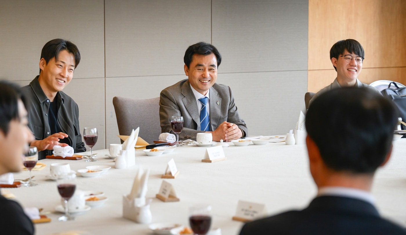 안규백, 군 출신 창업인과 간담회..."개인 넘어 군·국가 발전에 기여" - 뉴스 썸네일 이미지