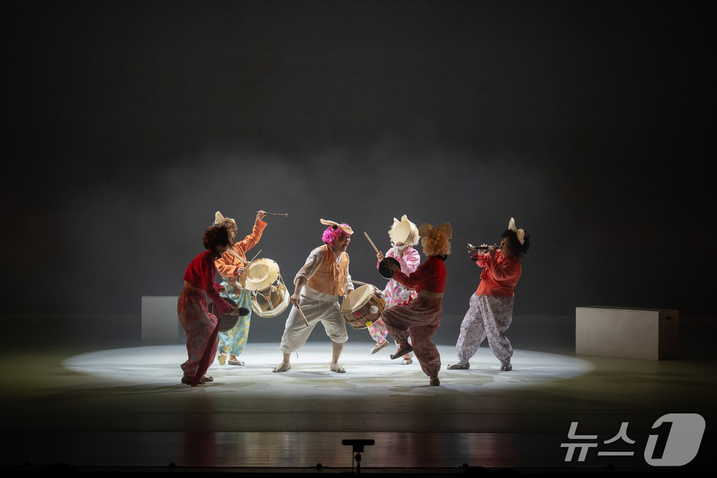 '시네마X굿 레퍼토리: 샤이닝' 공연 모습.(고창군 제공. 재판매 및 DB금지)