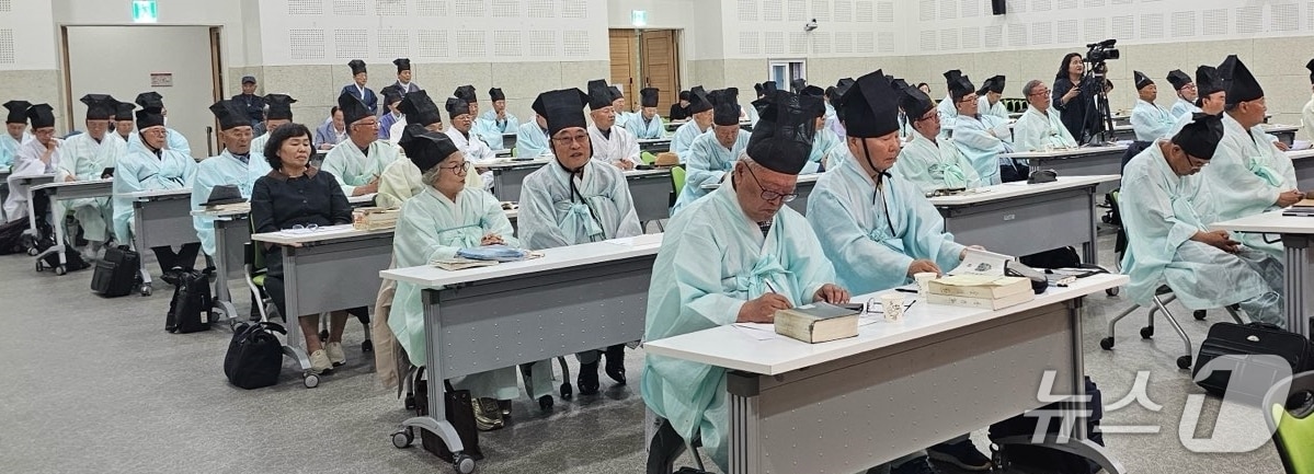 지난해 열린 구미 전국 한시 백일장 모습(구미시 제공. 재판매 및 DB금지)/뉴스1