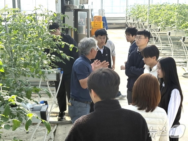 남원용성고등 스마트팜 실습 장면.(전북교육청 제공, 재판매 및 DB금지)/뉴스1