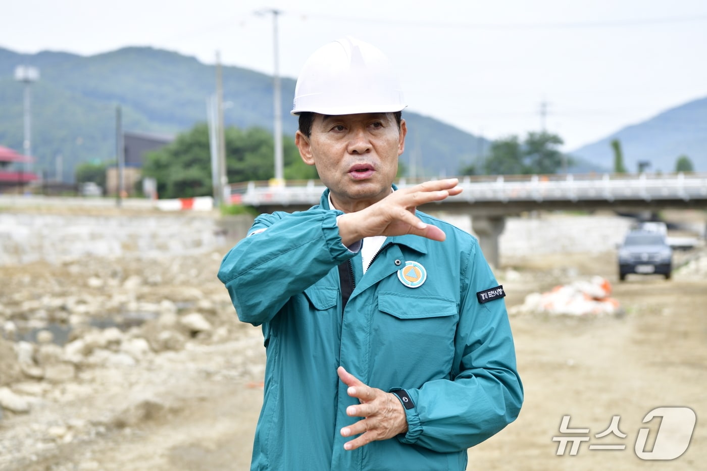 취임 첫날 수해 복구 현장 방문한 백영현 경기 포천시장 (사진=포천시)