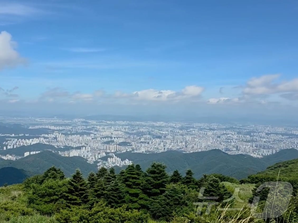 전남광주통합특별시 무등산 정상.(독자제공. 재배포 및 DB 금지)