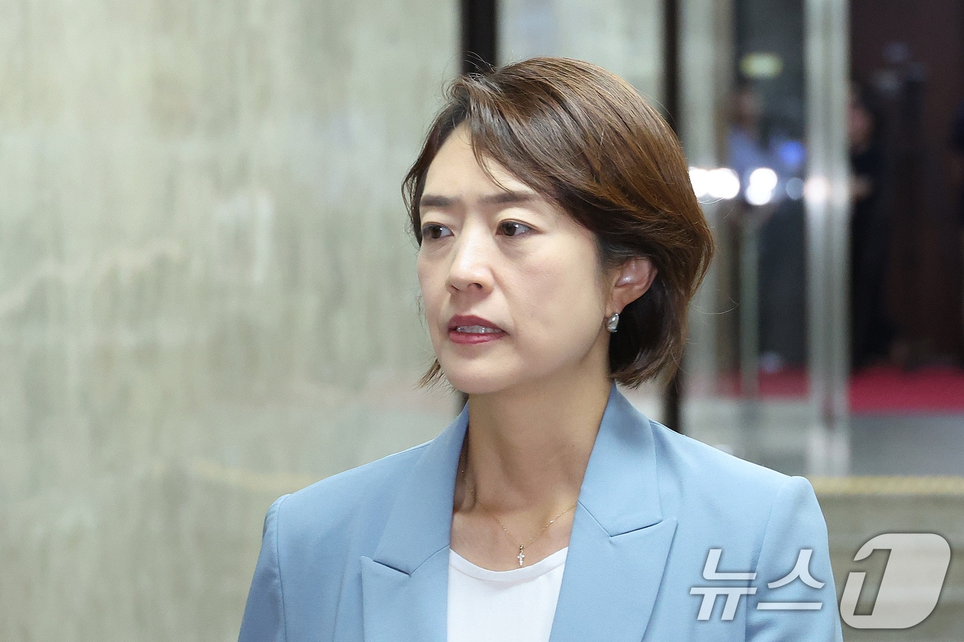 고민정 더불어민주당 당대표 후보가 14일 서울 여의도 국회에서 열린 의원총회에 참석하고 있다. 2026.7.14 ⓒ 뉴스1 신웅수 기자