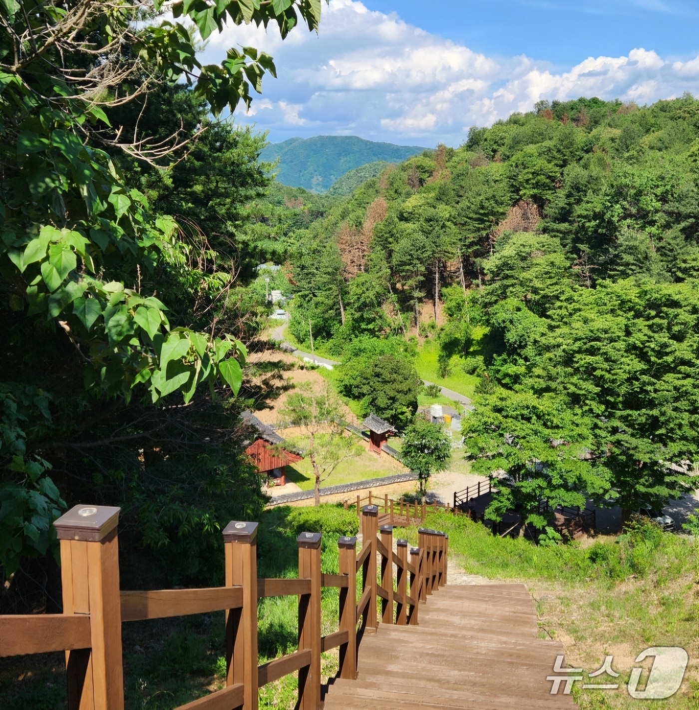 경기 가평군 가평읍 하색리 산책길.(가평군 제공. 재판매 및 DB 금지)/뉴스1