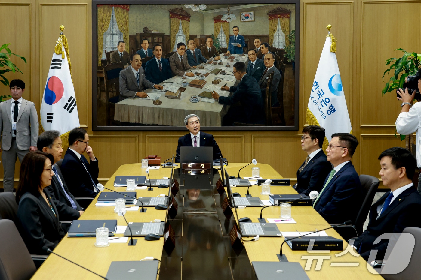 신현송 한국은행 총재가 16일 오전 서울 중구 한국은행에서 열린 금융통화위원회 본회의를 주재하고 있다. 2026.7.16 ⓒ 뉴스1 사진공동취재단