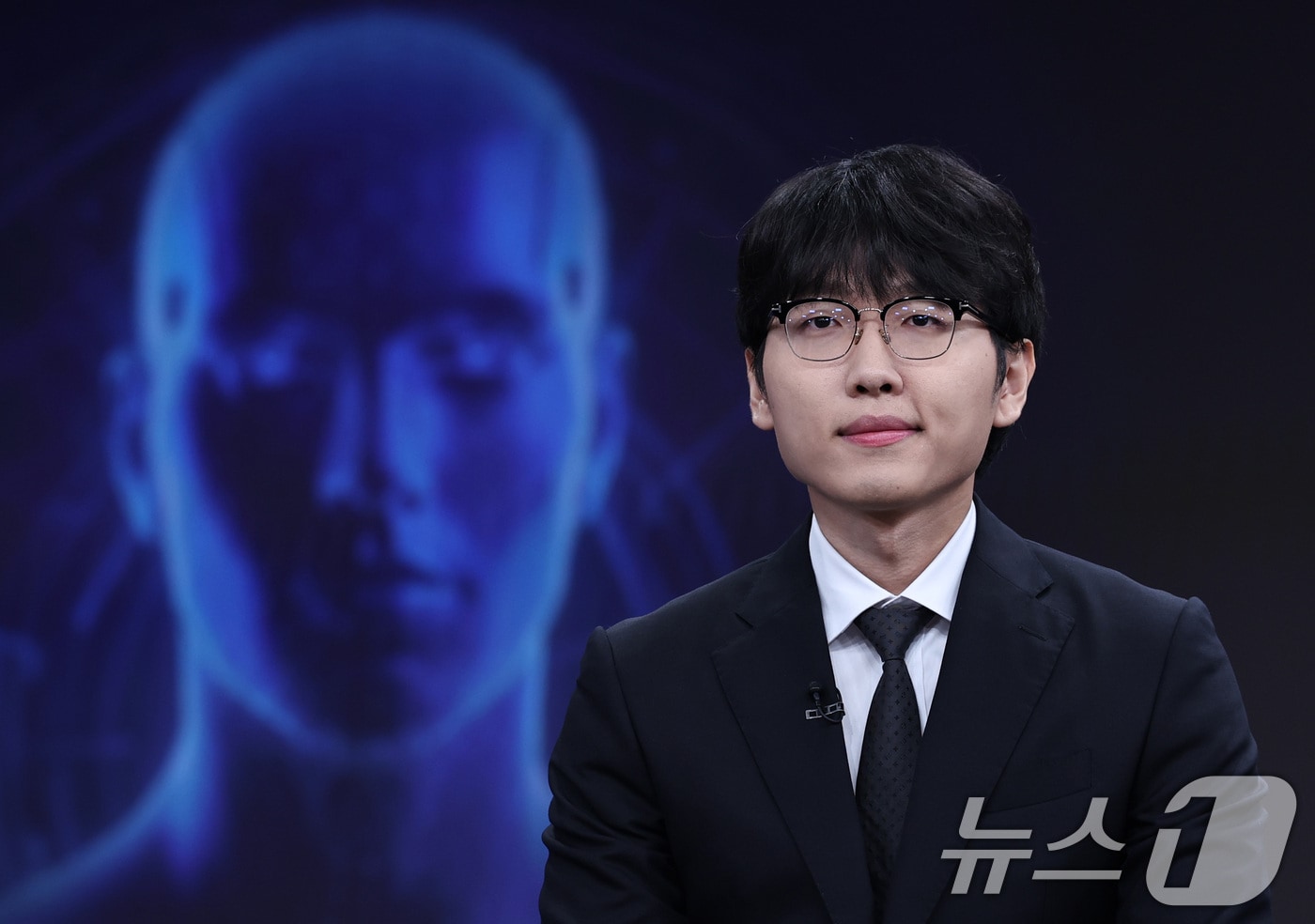 [속보] 인간이 이겼다…신진서, '바둑 인공지능' 카타고 꺾고 '1승1패'