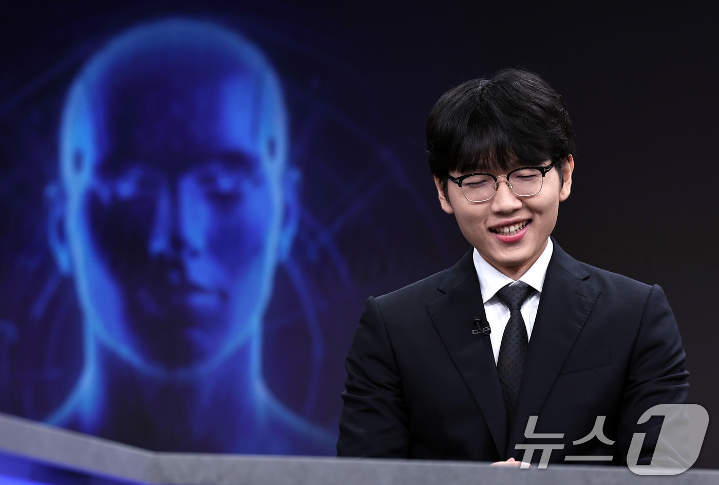 AI보다 더 AI답던 바둑 신진서…이세돌 후 10년 만에 지킨 인류 자존심