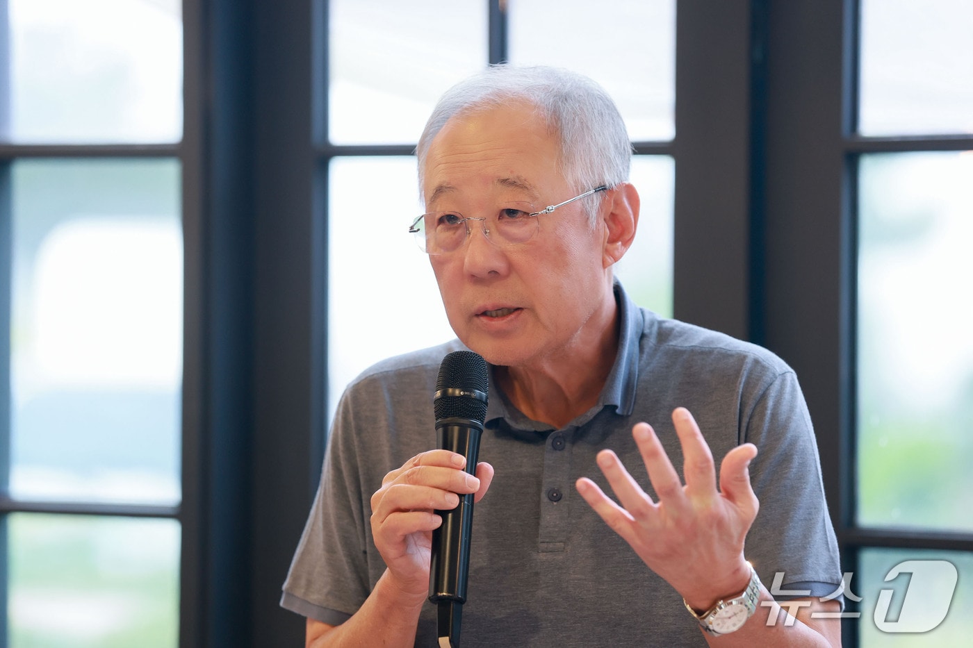 류진 3년, 한경협 달라졌다...외연 넓히고 산업 대전환 플랫폼 도약 - 뉴스 썸네일 이미지