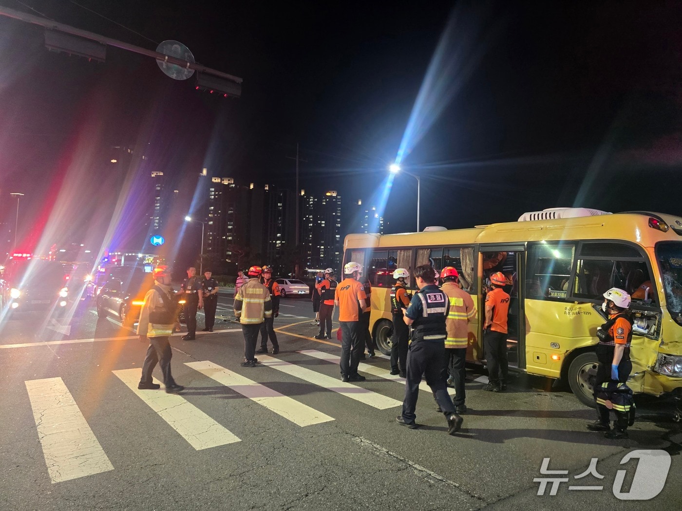교통사고 현장 모습.(전북 소방 제공. 재판매 및 DB 금지)