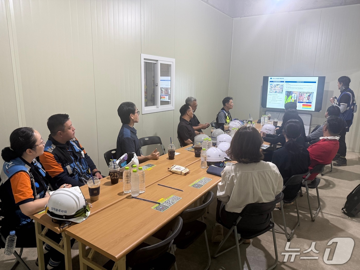 민·관·공 합동 위험성 평가 교차 점검.(고용노동부 태백지청 제공. 재판매 및 DB금지)/뉴스1