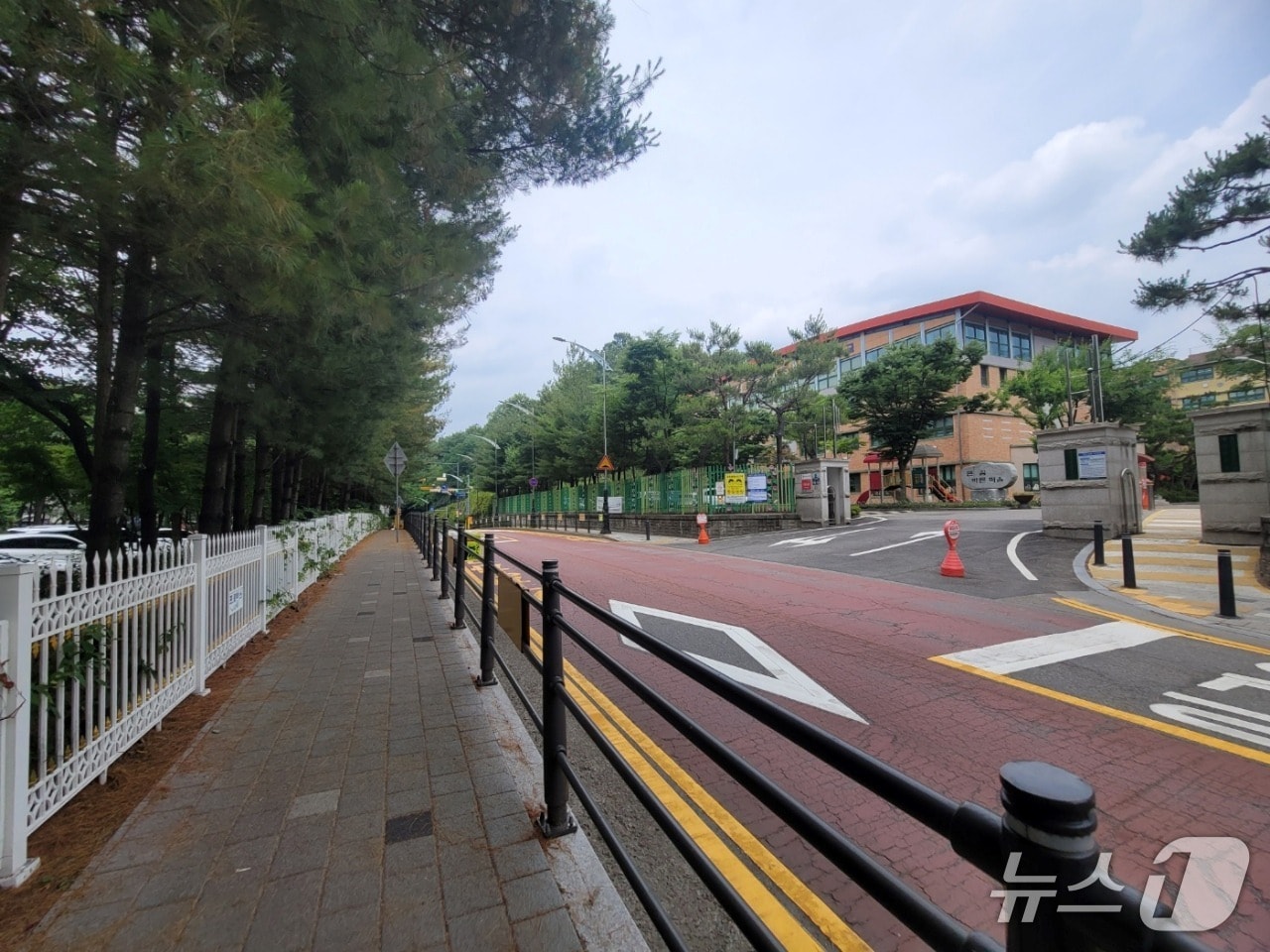 용인시가 아동보호구역으로 지정한 한 초등학교 주변 모습.(용인시 제공)