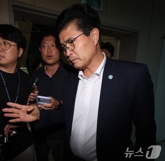 '김관영 내란 방조 의혹 제기' 이원택 전북지사…"충분히 밝혀"(종합)