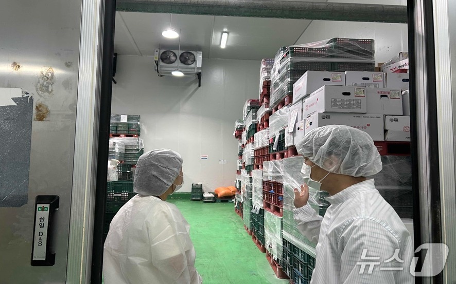 식품위생법 위반업소 적발 현장 (인천시 제공.재판매 및 DB금지)