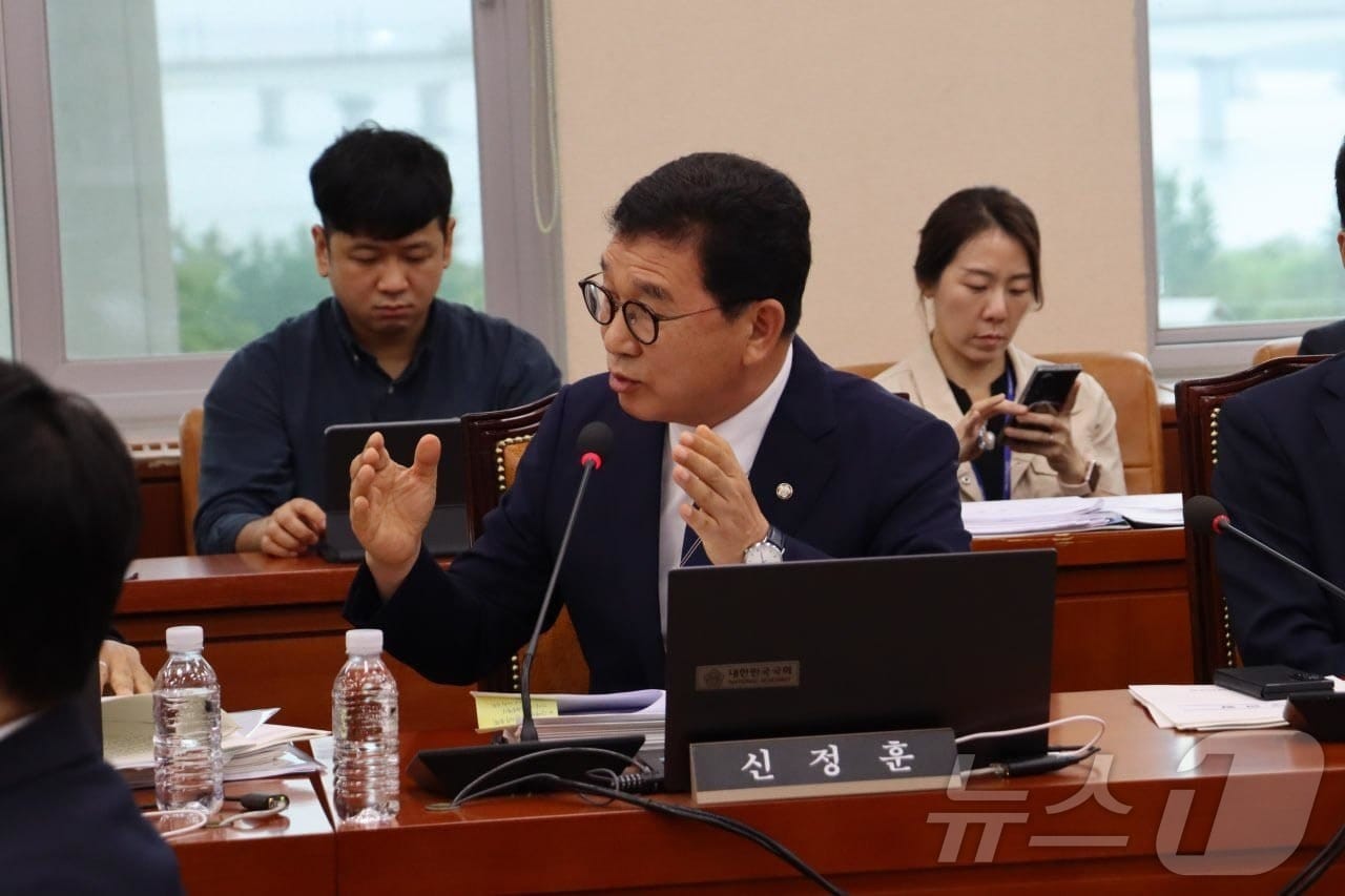 국회 재정경제기획위원회 신정훈 더불어민주당 국회의원. /뉴스1