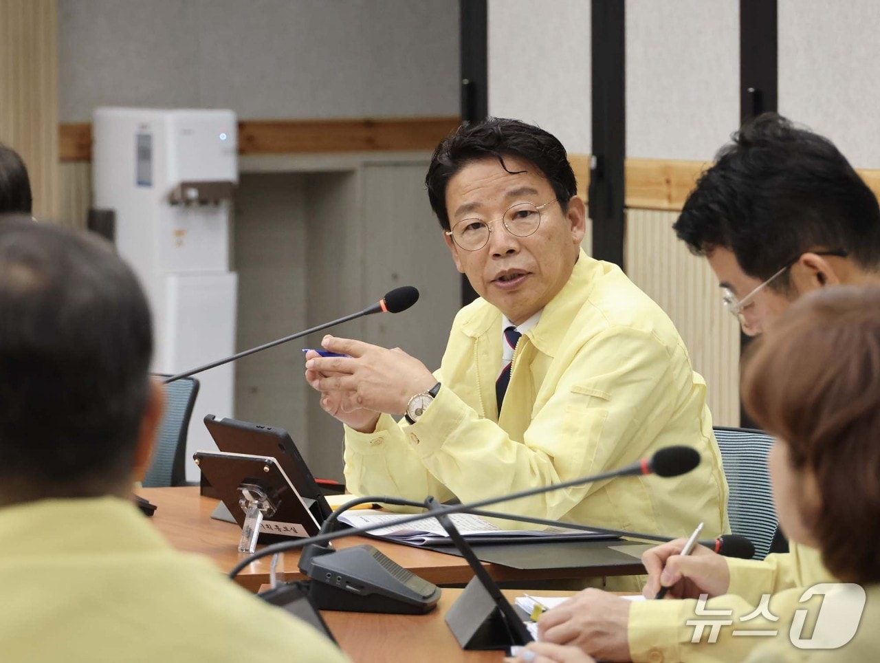 김찬술 대덕구청장이 확대간부회의를 주재하고 있다.(대덕구 제공. 재판매 및 DB금지)/뉴스1