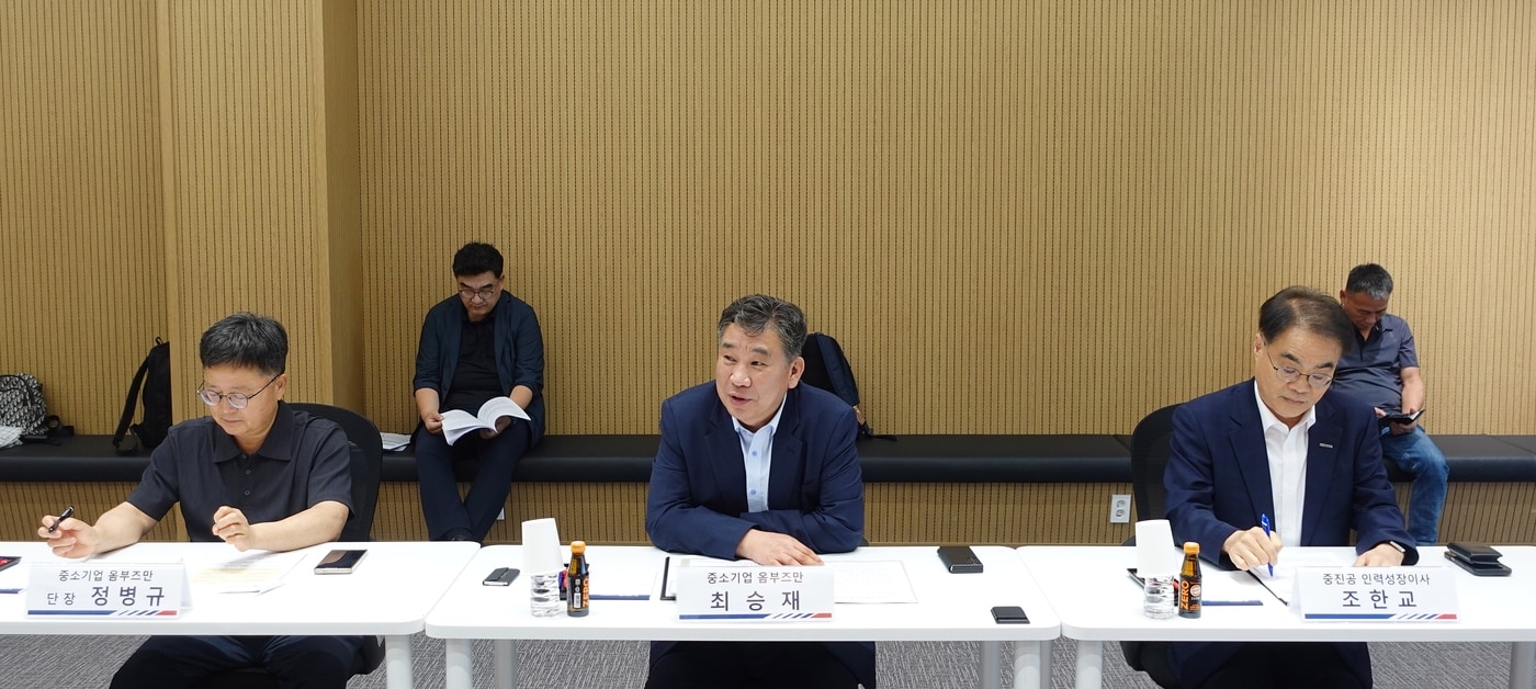"외국인 근로자 있어야 공장 가동"...中企 "장기근속 대책 절실" - 뉴스 썸네일 이미지