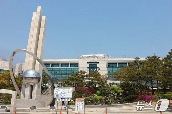 화성시청사.