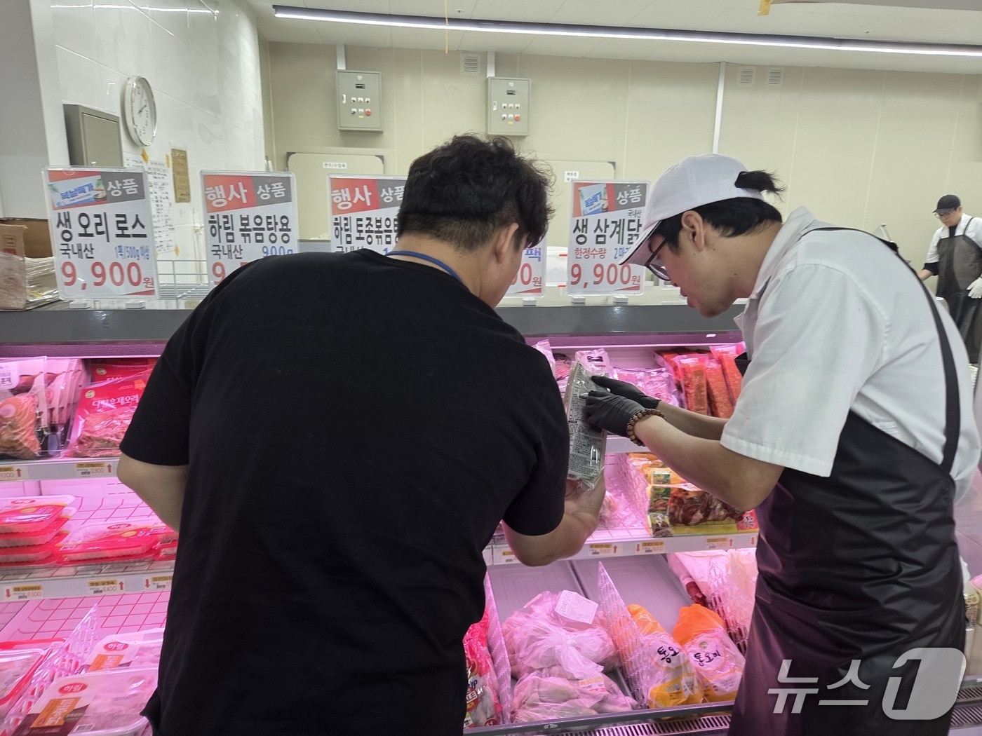 국립농산물품질관리원 강원지원, 축산물 등 원산지 표시 집중 단속 현장.(농관원 강원지원 제공, 재판매 및 DB금지)