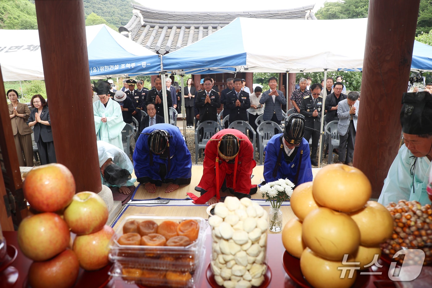 14일 전북 진안군이 부귀면 창렬사에서 '임진왜란 웅치전적지 순국선열 추모제'를 거행하고 있다.(진안군제공, 재판매 및 DB금지)2026.8.14/뉴스1