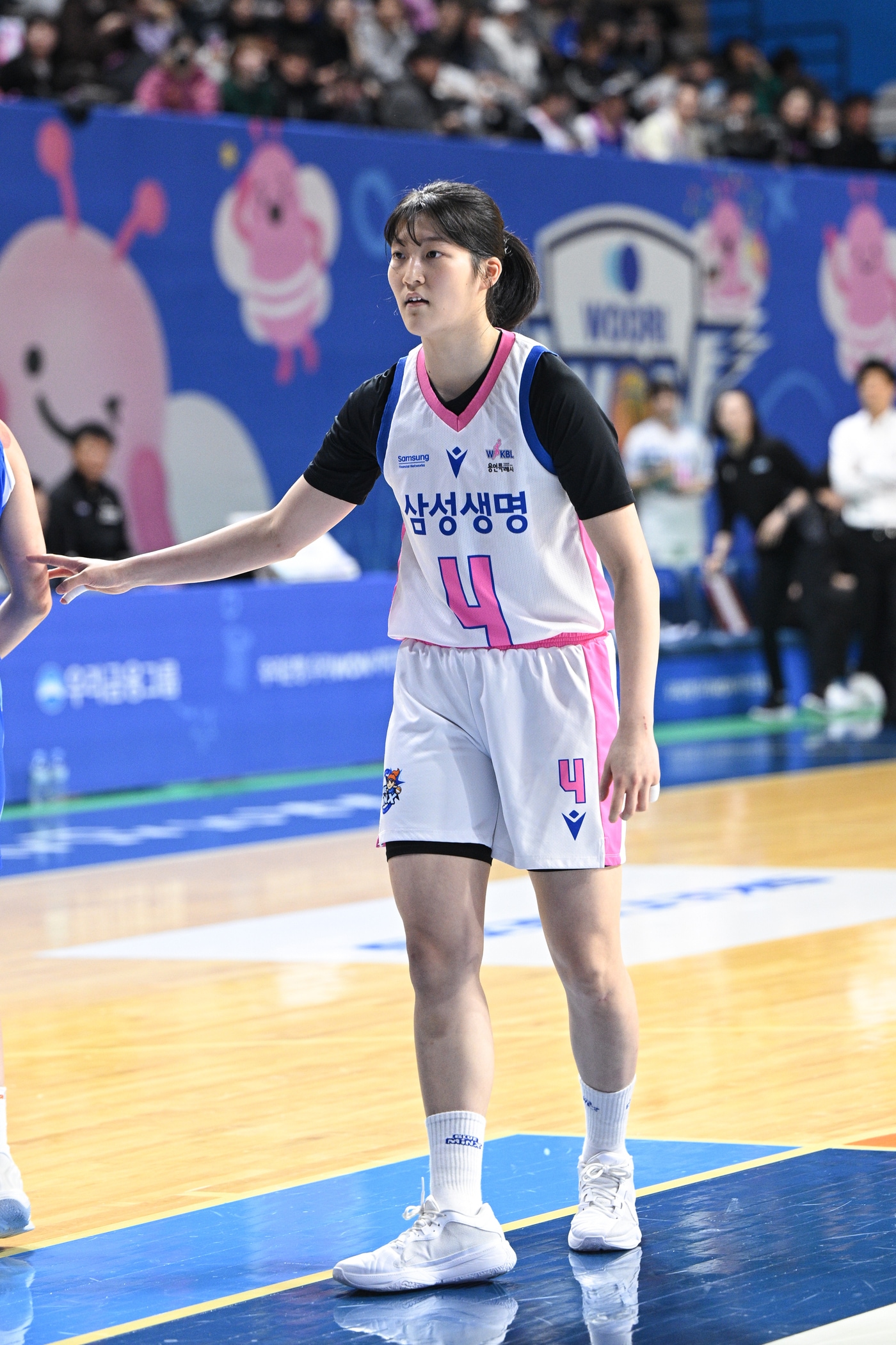 여자농구 삼성생명 김수인이 트레이드로 하나은행 유니폼을 입는다.(WKBL 제공)