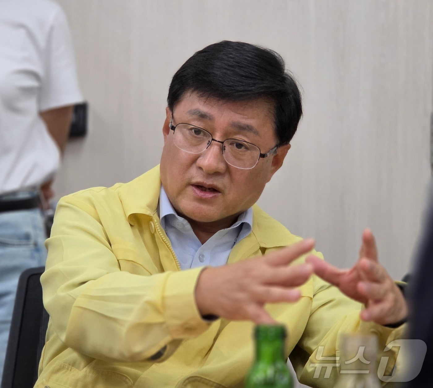 김성환 기후에너지환경부 장관이 정부세종청사에서 열린 기자간담회에서 현안에 대해 발언하고 있다. 2026.8.18 ⓒ 뉴스1 황덕현 기후환경전문기자