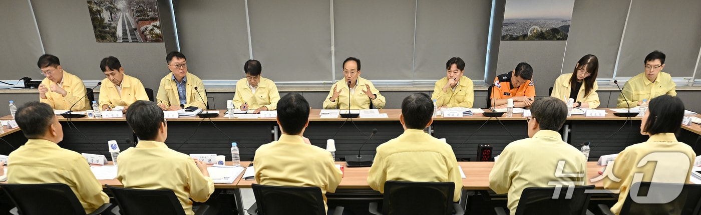 추경호 대구시장이 18일 대구시 산격청사에서 간부회의를 주재하고 있다. (대구시 제공. 재판매 및 DB 금지) 2026.8.18/뉴스1