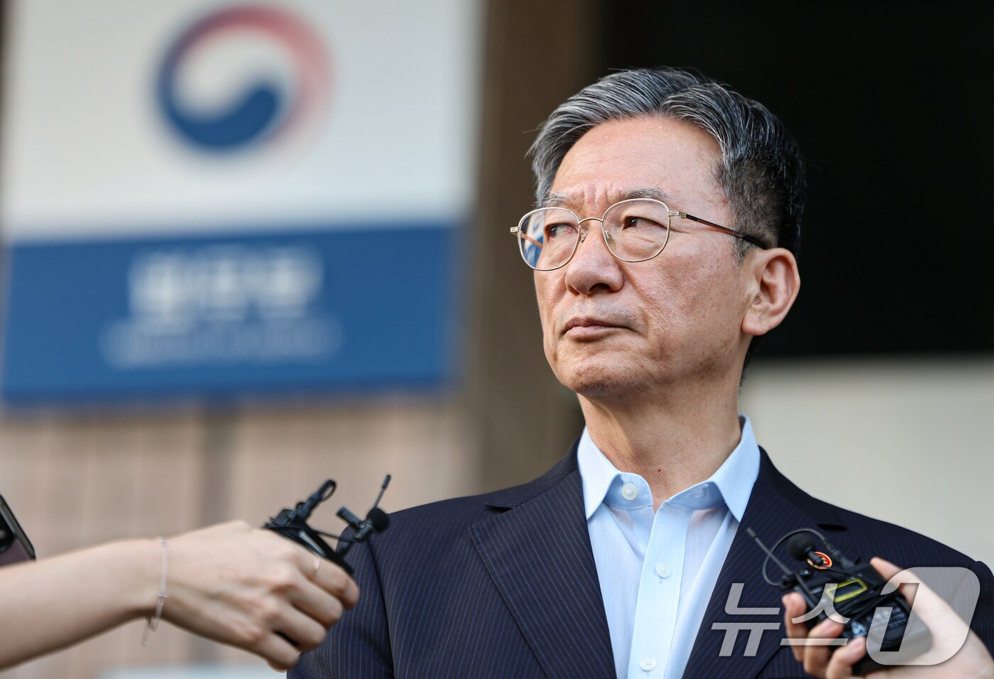 사직서 제출한 정성호 법무부 장관, 국회 법사위 불출석