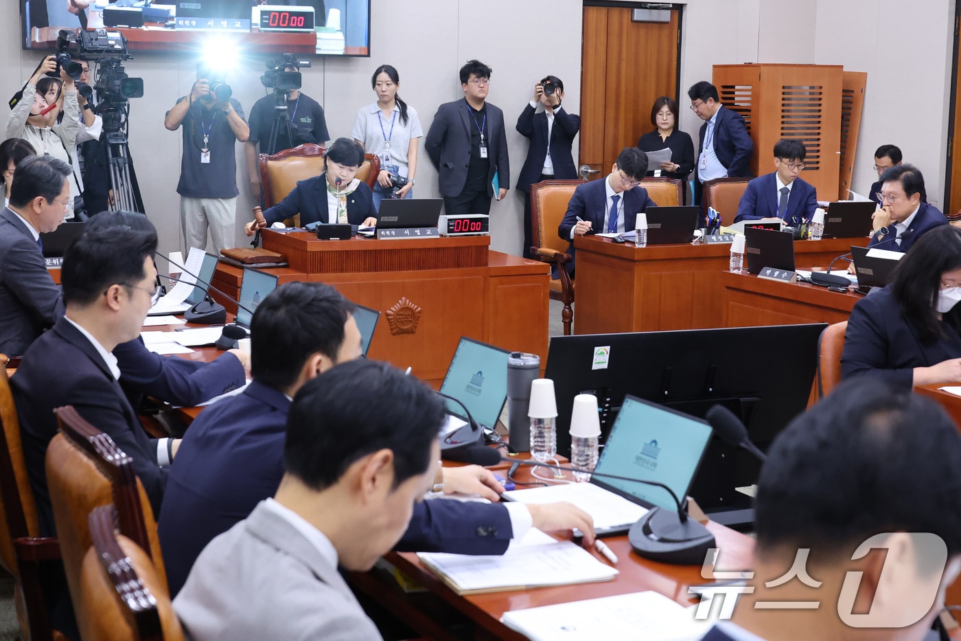 국민의힘, 국회 법사위의 조희대 대법원장 증인 채택에 반발