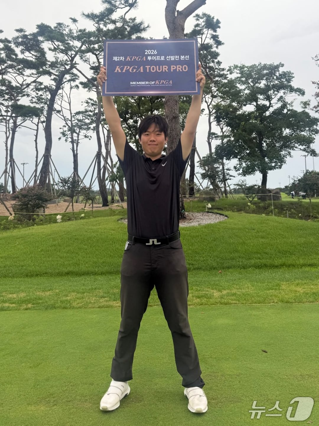 경북 포항 출신 이시현(19) 프로골퍼가 입문 2년 만에 KPGA 정회원 자격을 땄다.(이시현 프로 제공, 재판매 및 DB금지) 2026.8.24/뉴스1