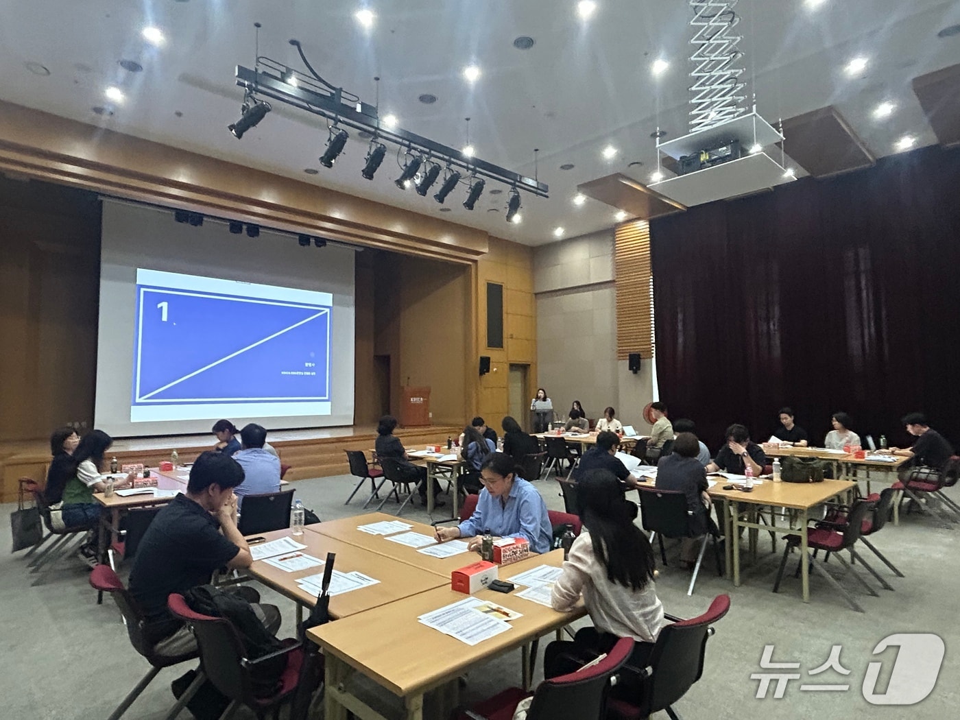 한난은 24일 성남시 소재 9개 공공기관으로 구성된 '성남시 공공기관협의회(성공협)'와 2026년 ESG 공동 활동 계획을 수립하고, 지역사회와의 상생 협력을 본격 추진한다고 밝혔다. (한난 제공)