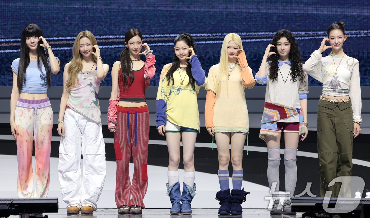 그룹 튜이드(TUIDE) 세아(왼쪽부터)와 엘레나, 서연, 지아, 서희, 사키, 이하늬 ⓒ 뉴스1 권현진 기자