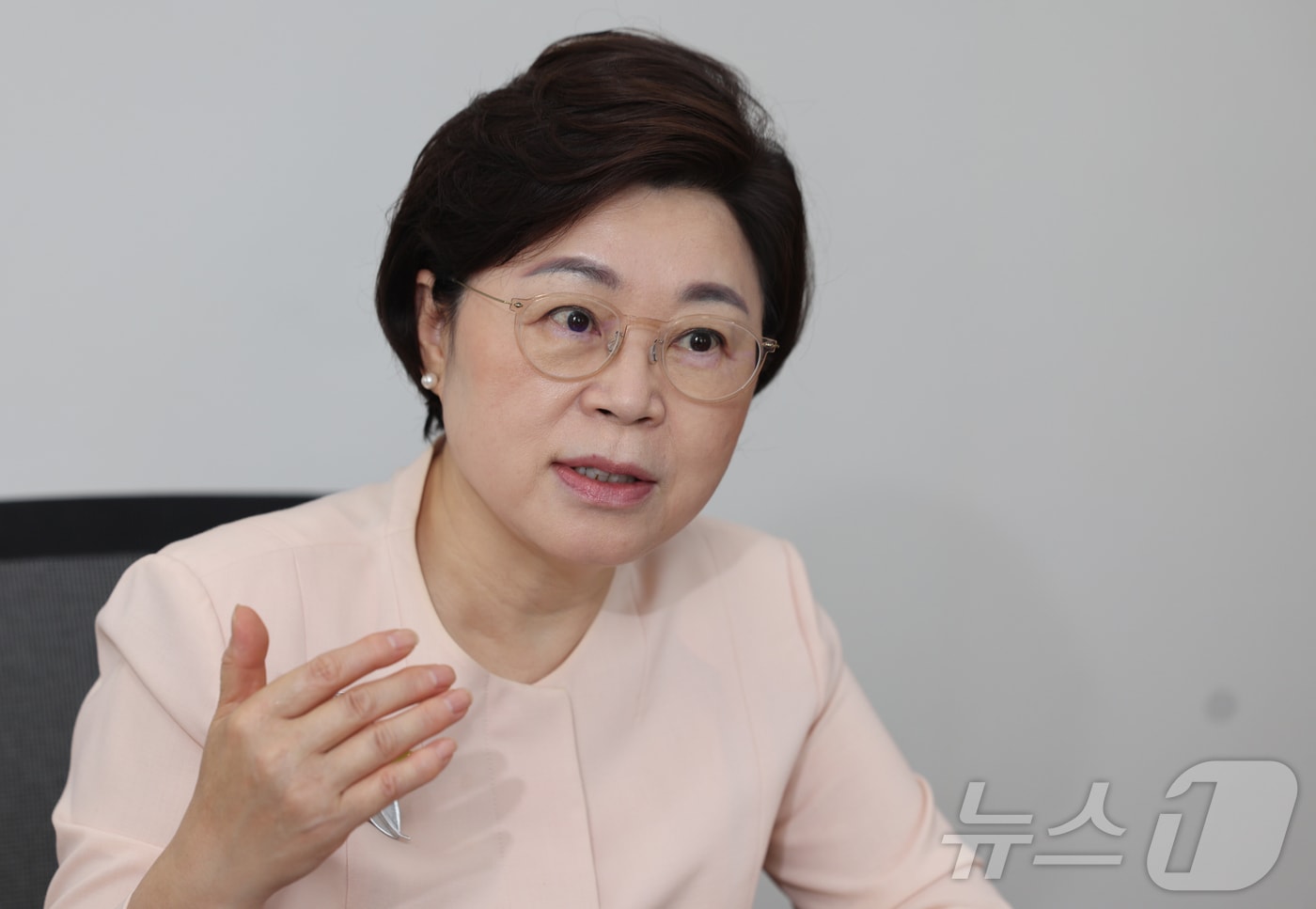 김정재 국회 성평등가족위원장이 25일 오후 서울 여의도 국회에서 뉴스1과 인터뷰를 하고 있다. ⓒ 뉴스1 황기선 기자