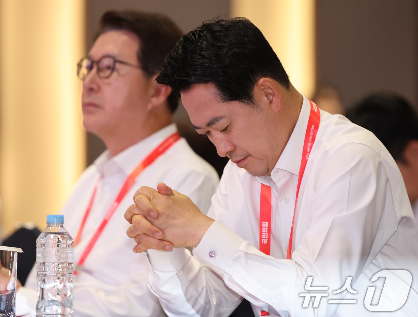 장동혁 국민의힘 대표가 지난 8월 27일 오후 경기 고양시 일산동구 소노캄 고양에서 열린 '2026 국민의힘 국회의원 연찬회'에서 생각에 잠겨 있다. 2026.8.27 ⓒ 뉴스1 황기선 기자