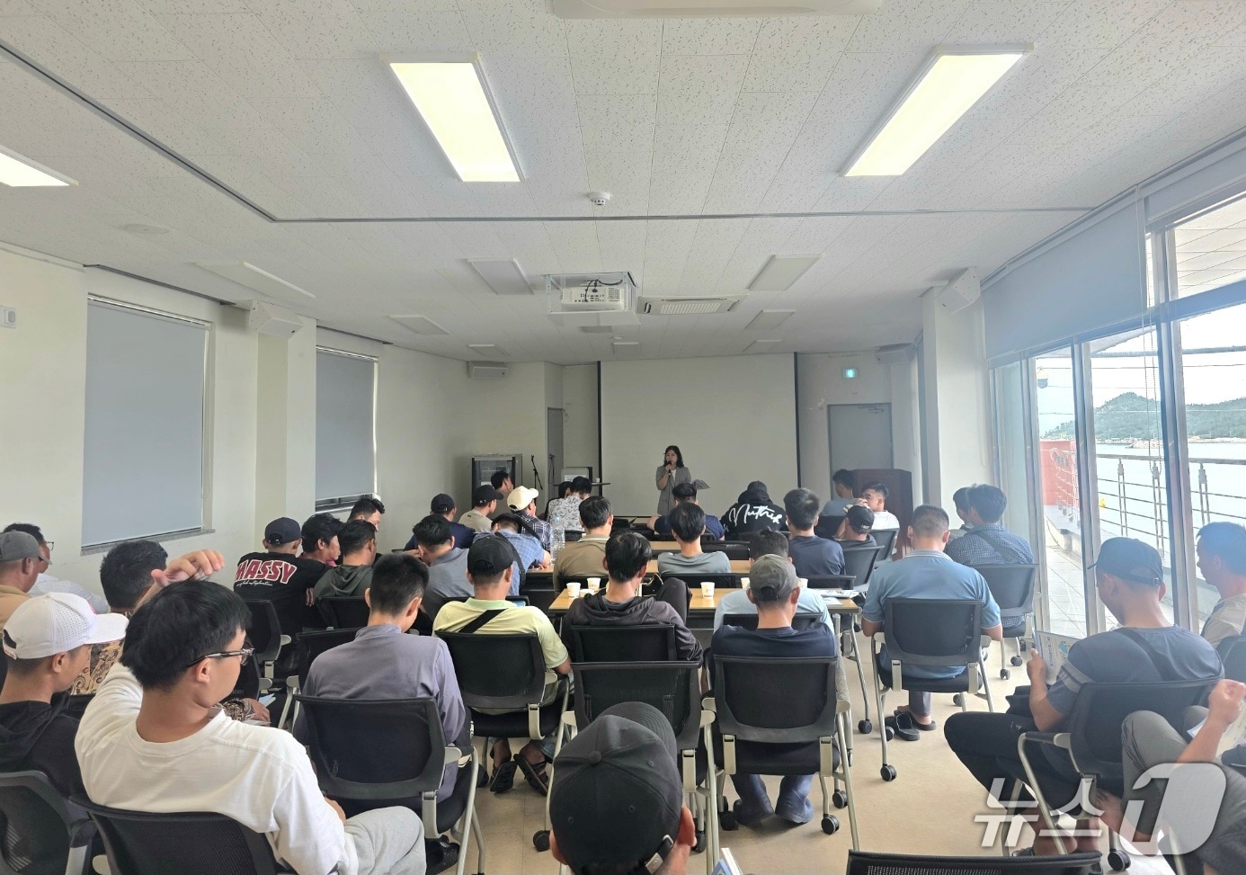 군산출장소는 28일 '계절근로자 조기적응프로그램' 교육을 실시했다고 밝혔다.(출장소제공, 재판매 및 DB금지)2026.8.28/뉴스1