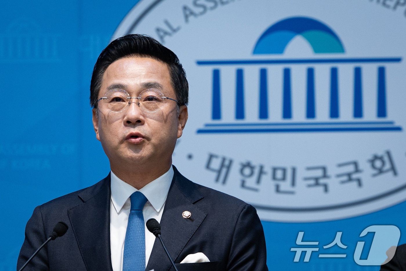 더불어민주당 창당 71주년 맞아 통합 강조