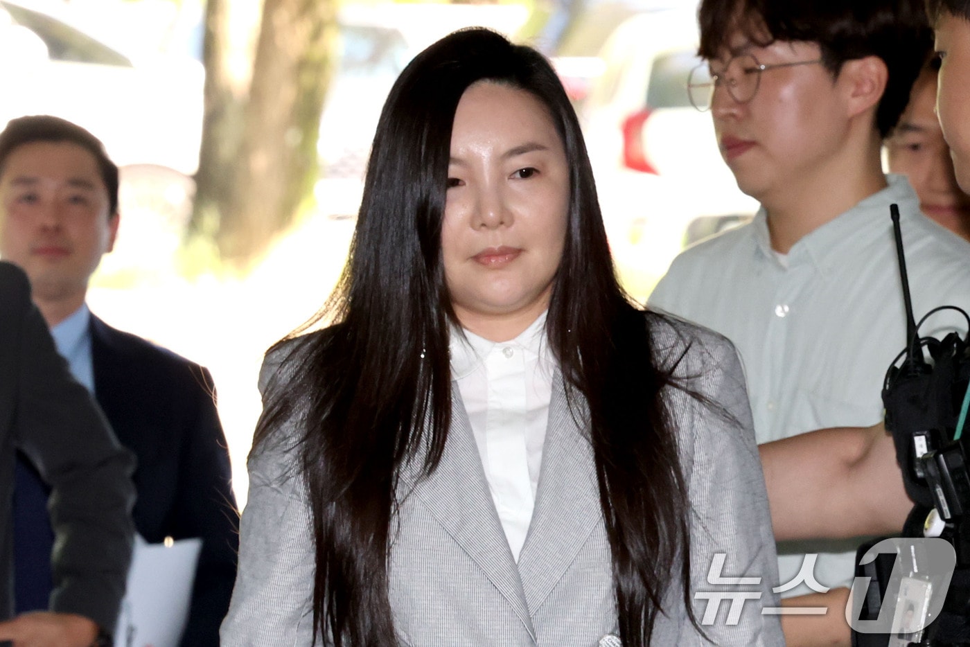 '300억 사기 혐의' 차가원 원헌드레드 대표 재판 본격 시작 - 뉴스 썸네일 이미지