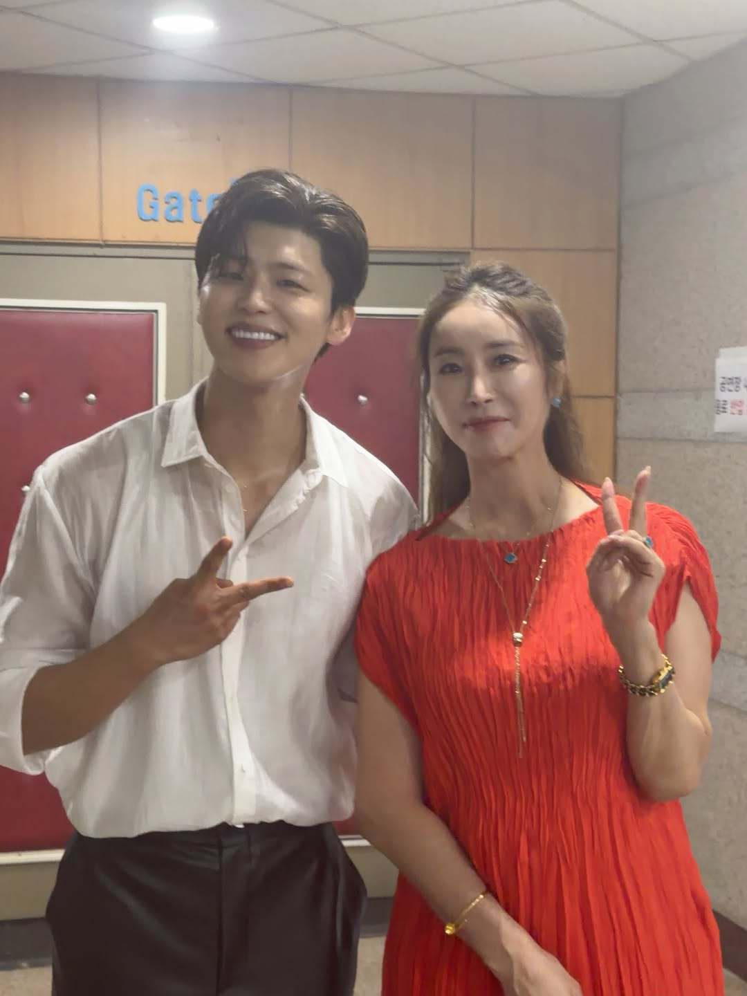 박지현(왼쪽)과 한다감 (한다감 SNS)