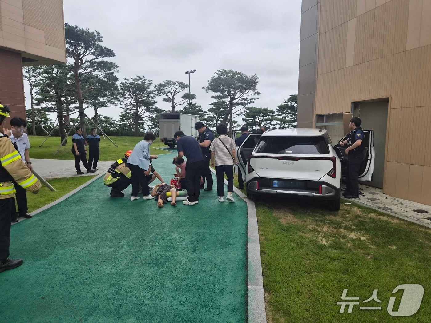 강원 고성 교통사고 현장.(강원도소방본부 제공. 재판매 및 DB 금지) 2026.8.31/뉴스1