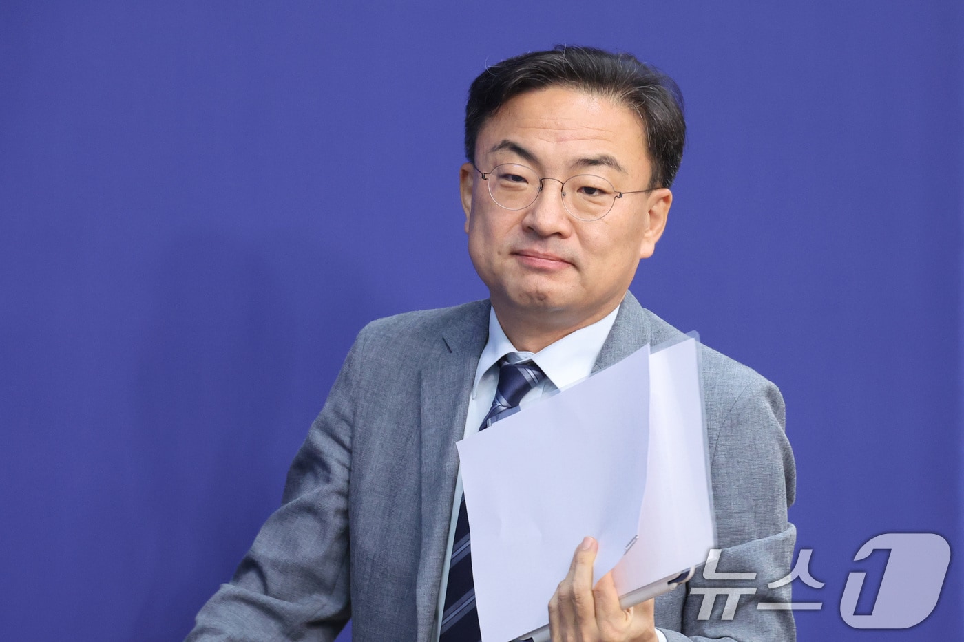 Rebuilding Korea Party's Shin Jang-sik on Lee Hae-min's Appointment: "A Separate Issue from the Democratic Party"